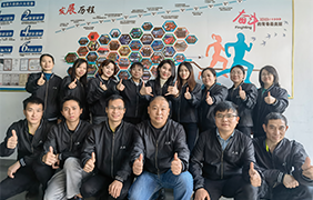 六欣精工员工合影